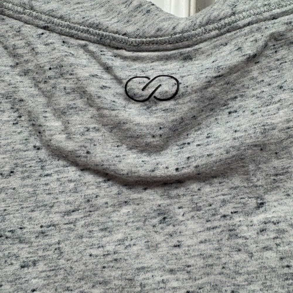 CALIA by Carrie Underwood Gray Tank Top "There Are No Limits" Size Medium - Picture 4 of 6